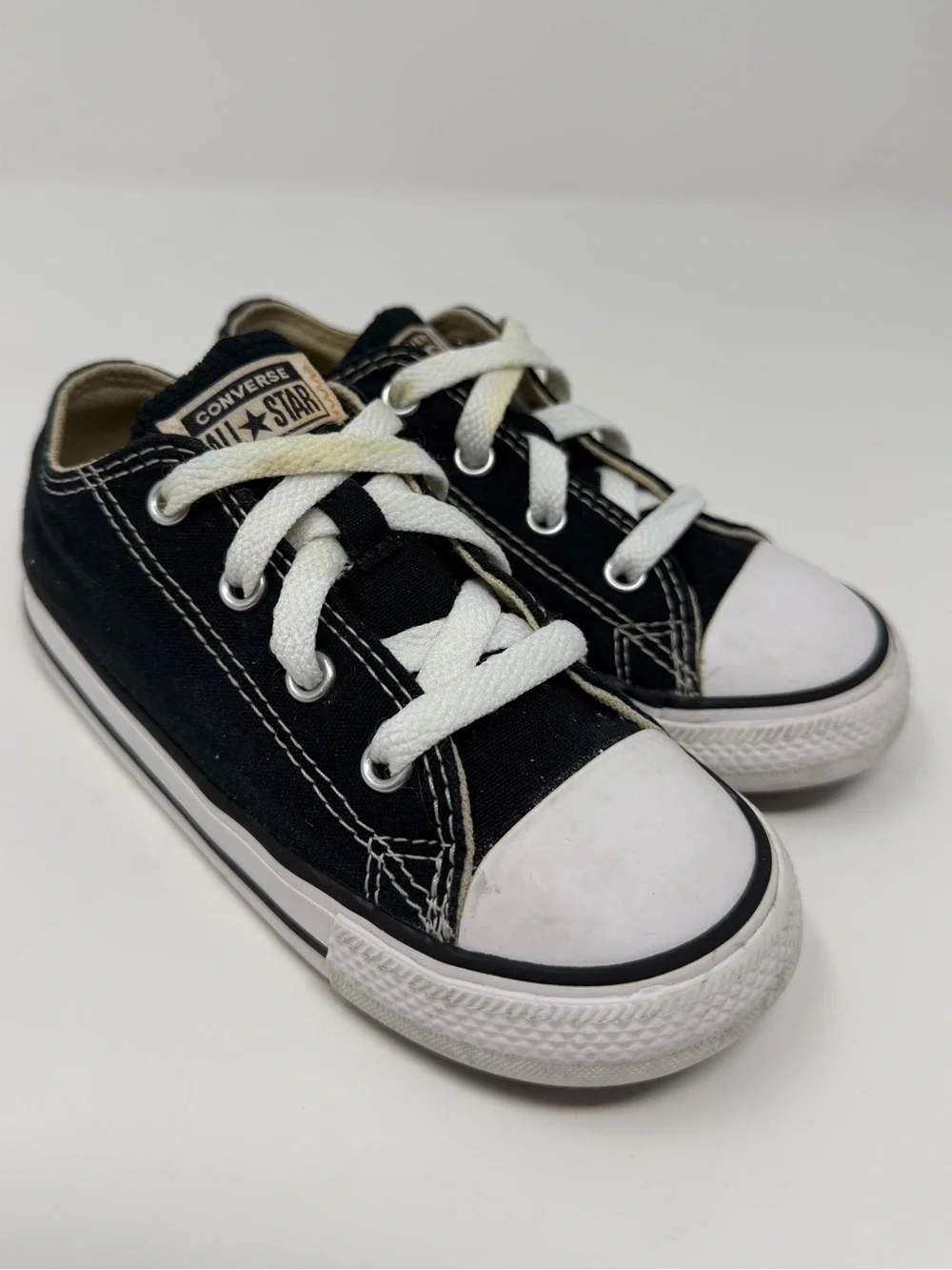Converse Kids' Black Low Top Canvas Sneakers Sz.9